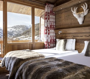 Hôtel Ski Lodge ***