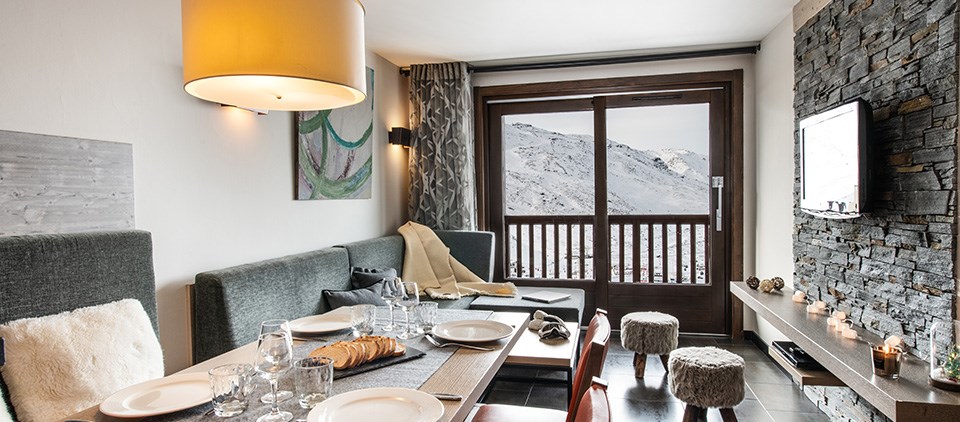 residence with swimming pool val thorens