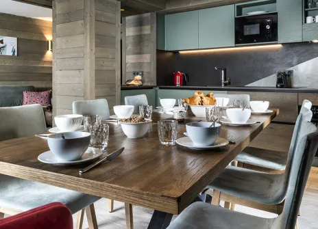Appartement 110m² cheminée 4 chambres 8 personnes duplex	- chalets izia