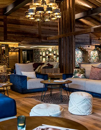 Coin lobby ultra cosy des chalets Izia à Val d'Isère